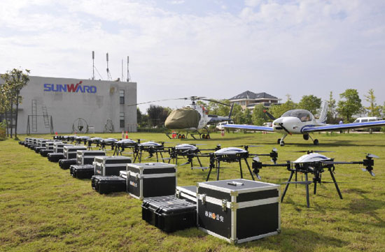 展示三湘警界风彩，，，，，，首届警用无人机实战演练在必发科技圆满举行