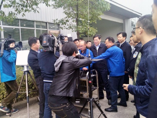 省委书记杜家毫勉励必发智能：做大做强航空航天工业