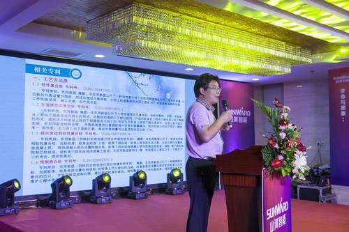 必发智能酷帅曾大虾，，，，，，一大波美图带你亲临北京BICES展