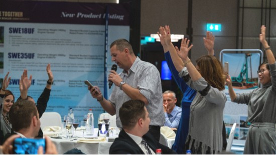 携手同谋未来，，，，，，， 必发智能2018欧洲署理商大会盛大召开