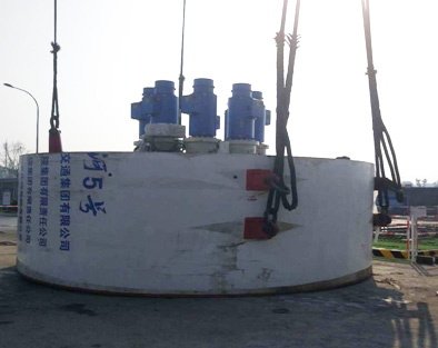 风里雨里，，，，，成都等你！中铁必发盾构机走出长沙