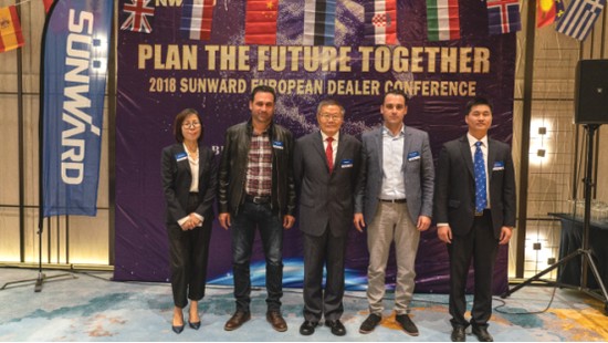 携手同谋未来，，，，，，， 必发智能2018欧洲署理商大会盛大召开