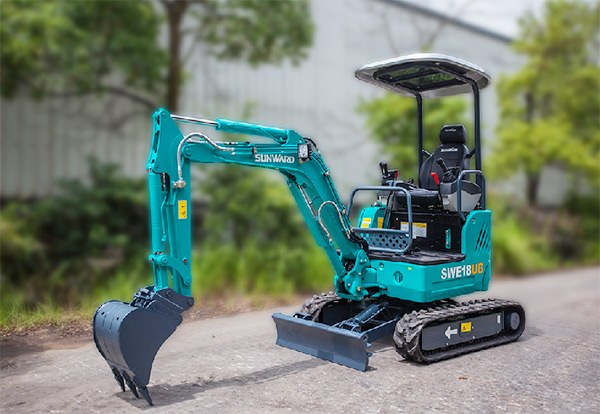 “C位”出道 14.5万元必发智能微挖18UB等你开回家