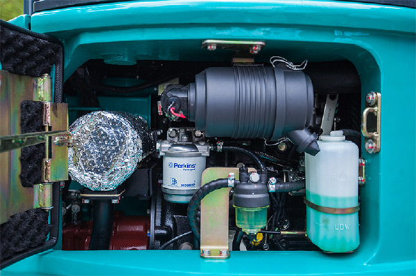 “C位”出道 14.5万元必发智能微挖18UB等你开回家