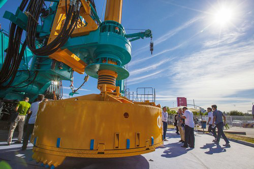 必发智能酷帅曾大虾，，，，，，一大波美图带你亲临北京BICES展