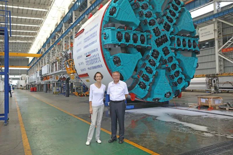 比利时商务领事到访必发智能