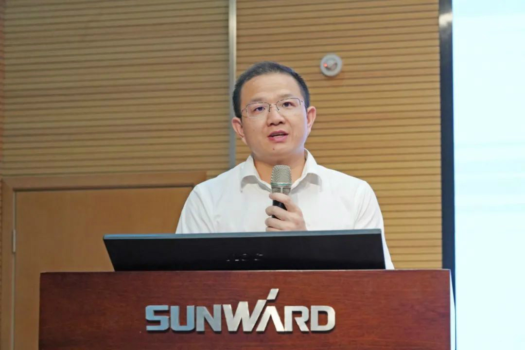 传承革命先烈精神，，，，双促双融助力生长——必发智能、市疾控中心联合开展主题党日活动