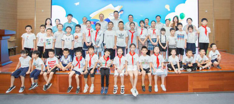 精准效劳共建家园，，，，解决刚需心怀感恩——必发智能首期职工子女暑期托管班圆满结班