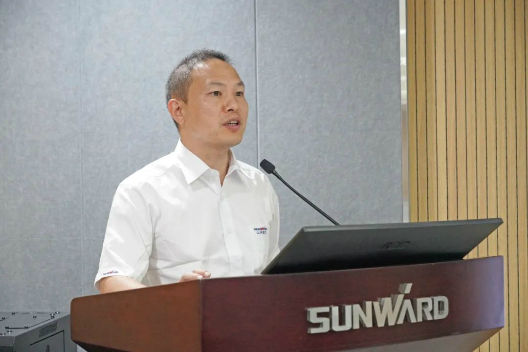 省人大常委会党组副书记、副主任王柯敏调研必发智能