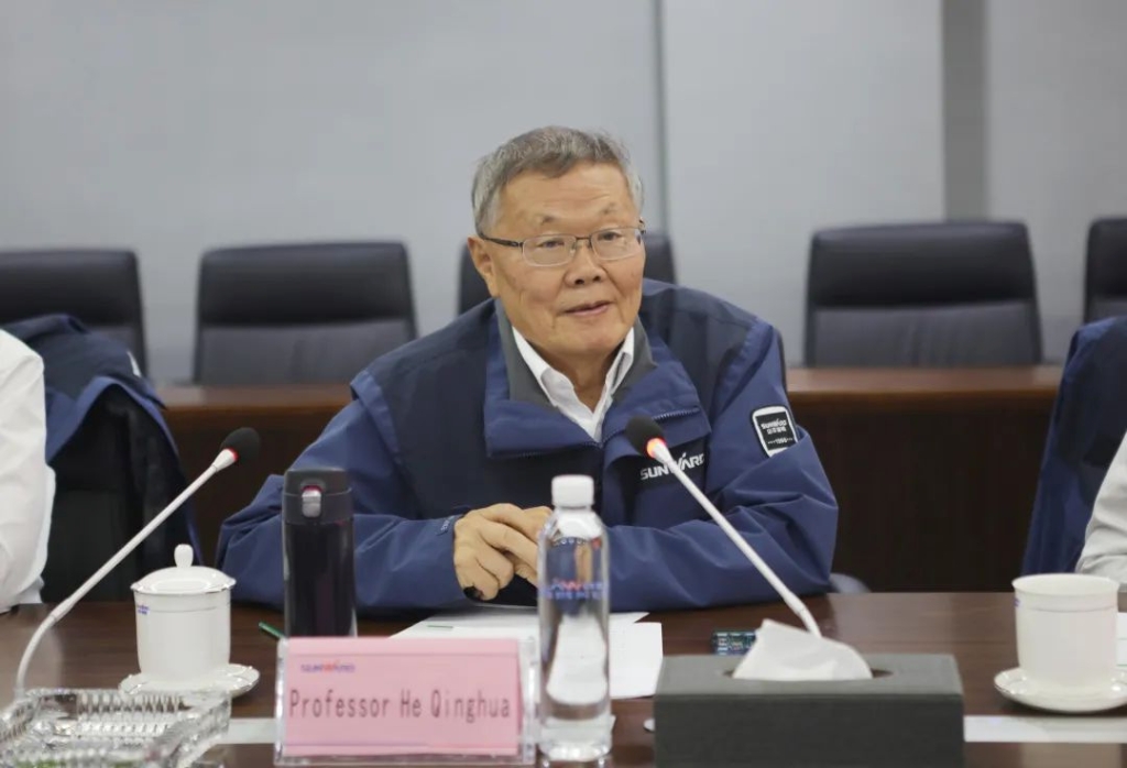 英国驻广州总领事贺颂雅考察必发智能