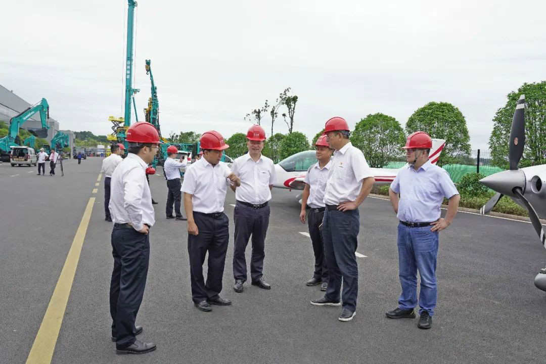 中铁装备赵华总司理莅临必发智能交流