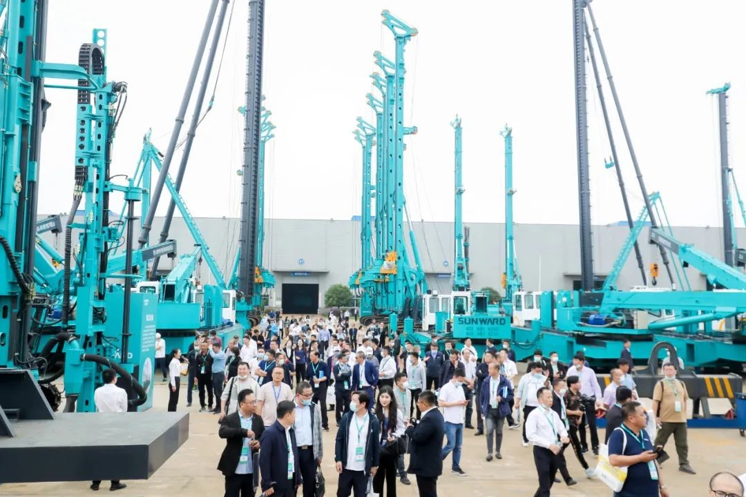 “爆品”出击！必发智能客户交流会签约超8亿元