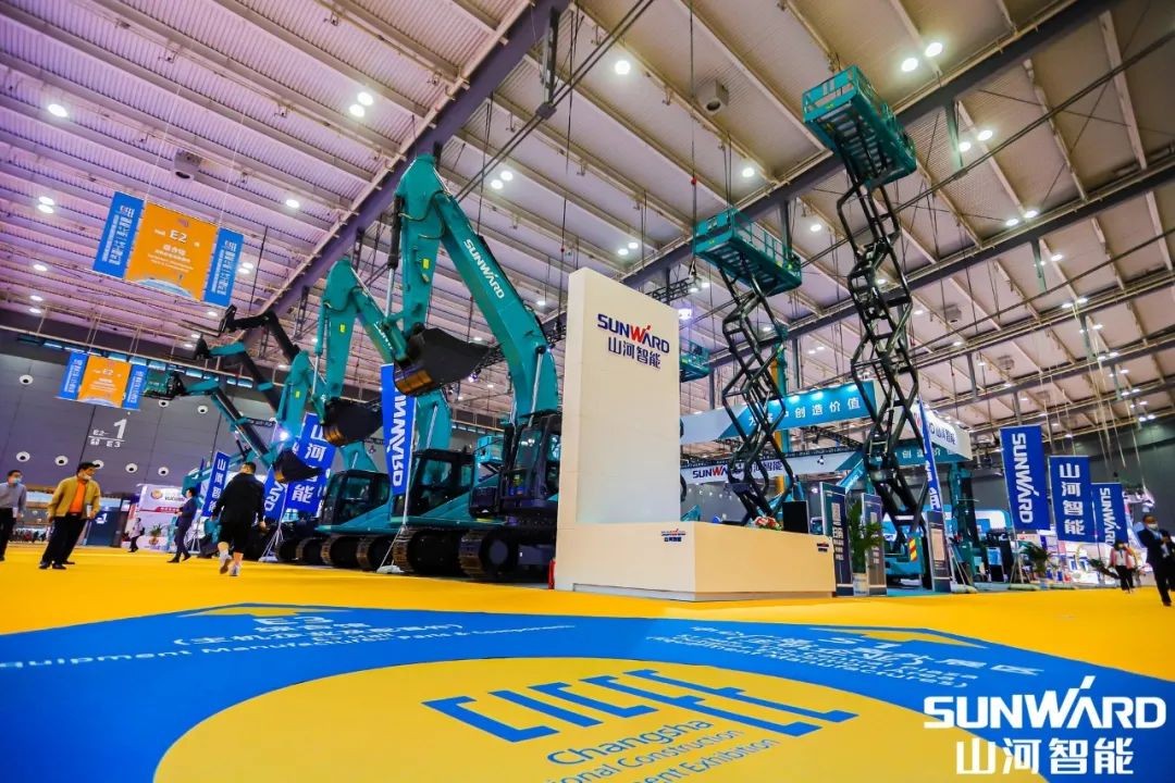 “必发绿”亮相长沙国际工程机械展，，，，，，50余款产品尽显必发智能立异实力
