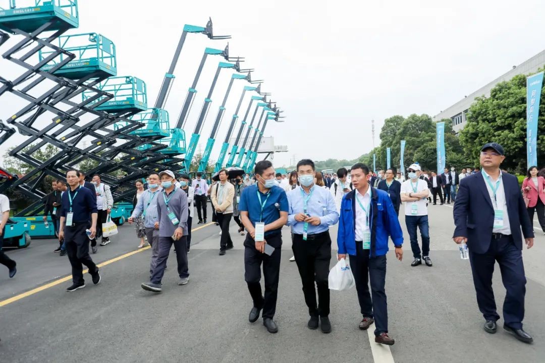 “爆品”出击！必发智能客户交流会签约超8亿元