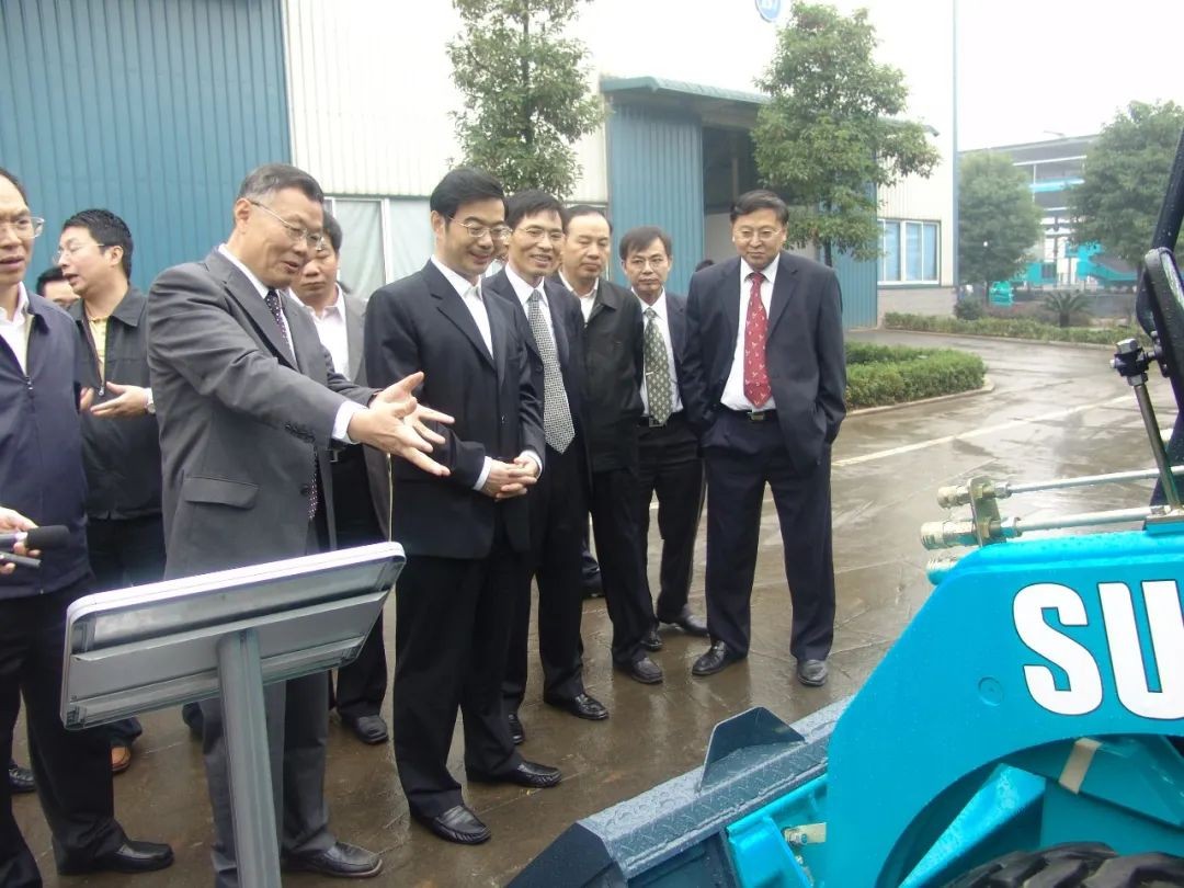 周强调研必发智能：增强知识产权；；；；； 效劳立异驱动生长