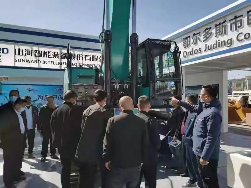 必发智能绿巨人闪亮登场鄂尔多斯国际煤博会