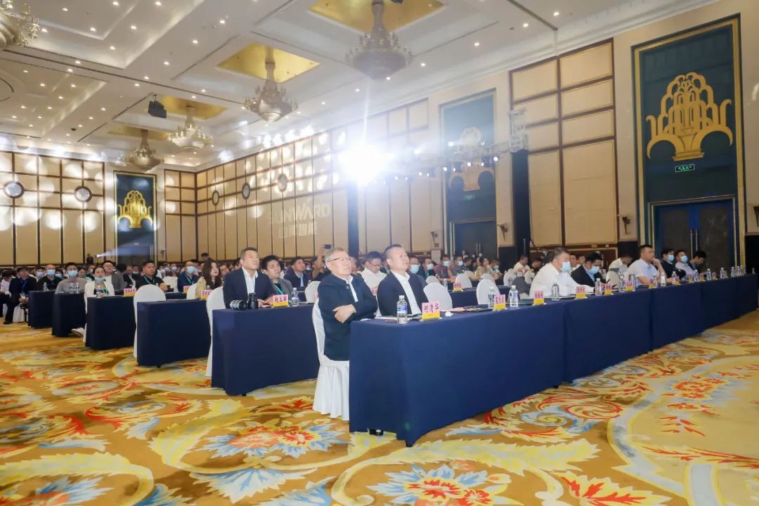 “爆品”出击！必发智能客户交流会签约超8亿元