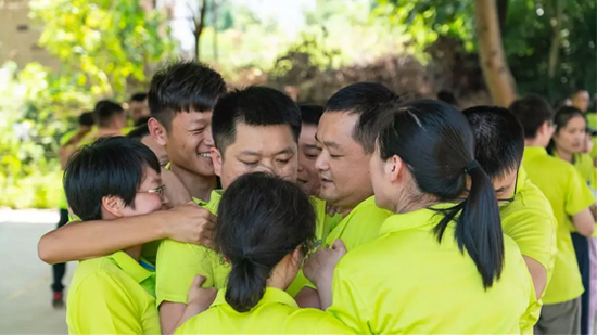 【夯基础 强执行 跨高度】2019必发智能挖掘机营销公司拓展训练营顺遂开展