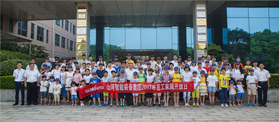 这个炎天，，，，，亲子玩转必发智能“三栖”装备