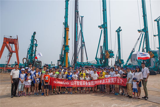 这个炎天，，，，，亲子玩转必发智能“三栖”装备