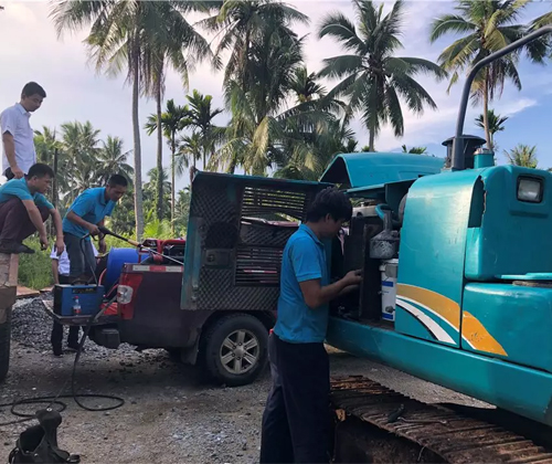 作为村里的创富标杆，，，，，，陈老板的∶院爱将”事实是谁？？？？？