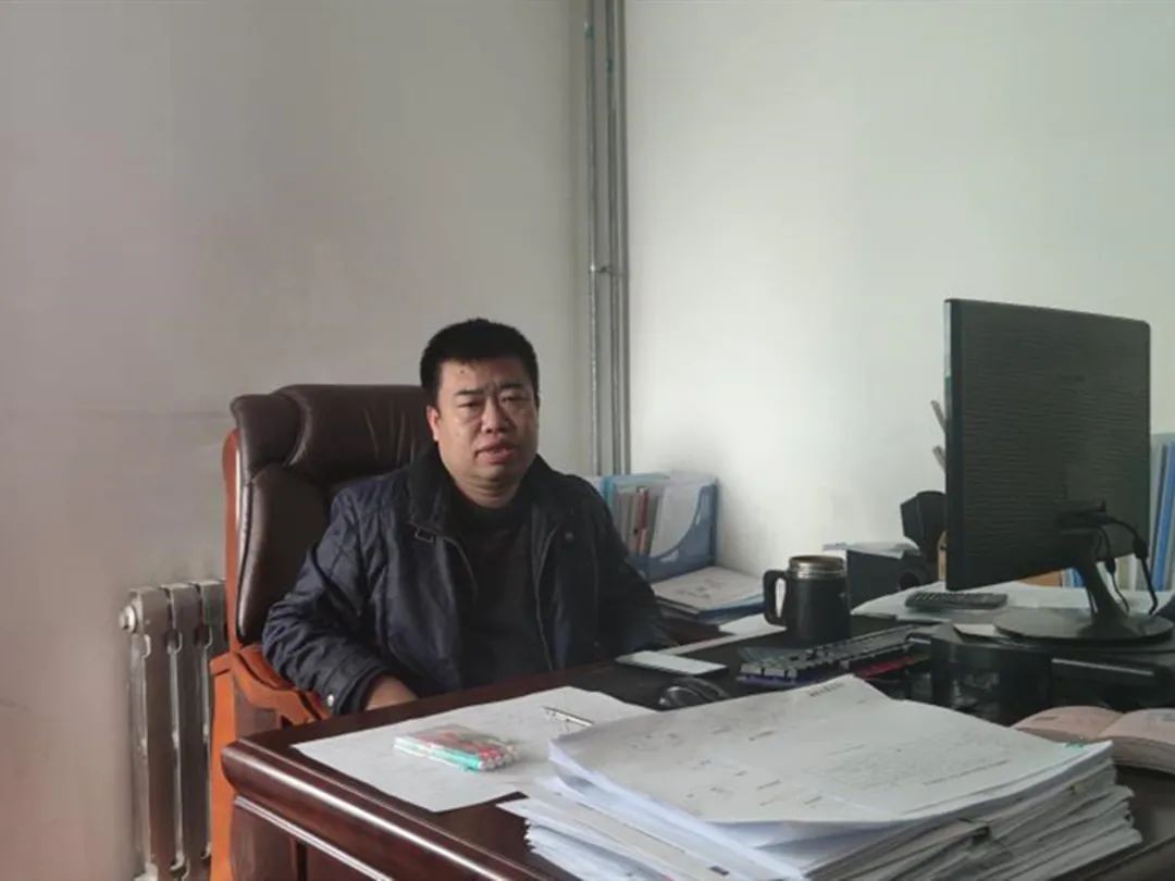 金戈铁马工程路 风雨无阻选必发