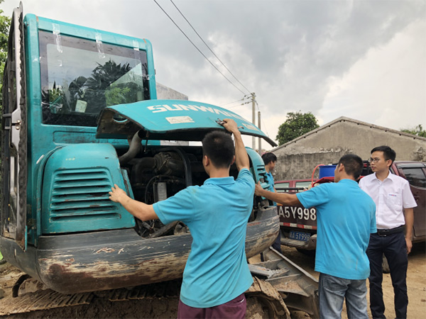 必发智能挖掘机，，，一台顶几台！