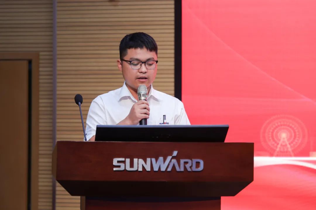 打造制造焦点竞争力，，，，，，，助力公司再腾飞——必发智能精益生产启动大会胜利召开