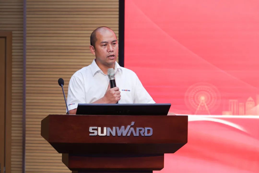 打造制造焦点竞争力，，，，，，，助力公司再腾飞——必发智能精益生产启动大会胜利召开