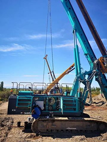 顶酷暑 走沙漠 2021年必发智能全球效劳万里行走进新疆