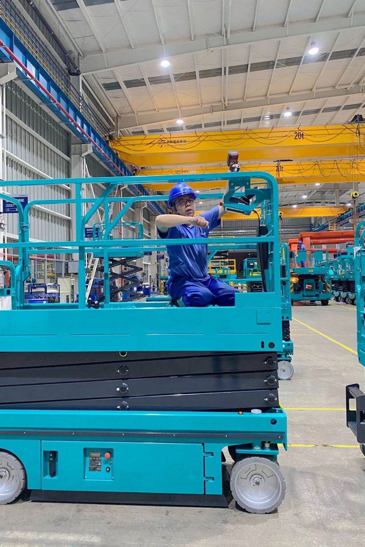 必发智能“蓝精灵”们在通俗岗位的坚守与贡献