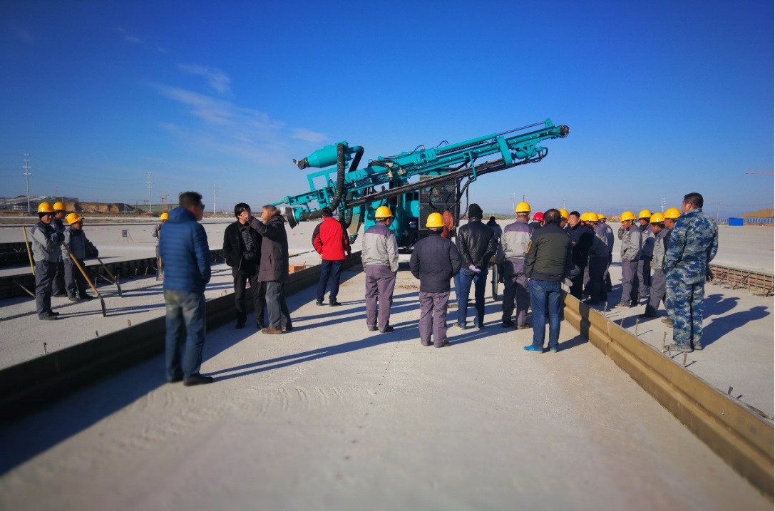 北京大兴机场，，，，必发智能凿岩装备曾助力新手艺落地 | 百年风华筑漂亮必发（2）