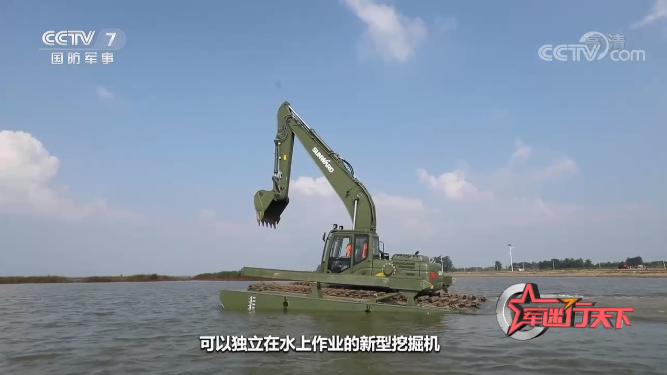 水陆两用挖掘机亮相央视！必发智能应抢救援“猛将”出战