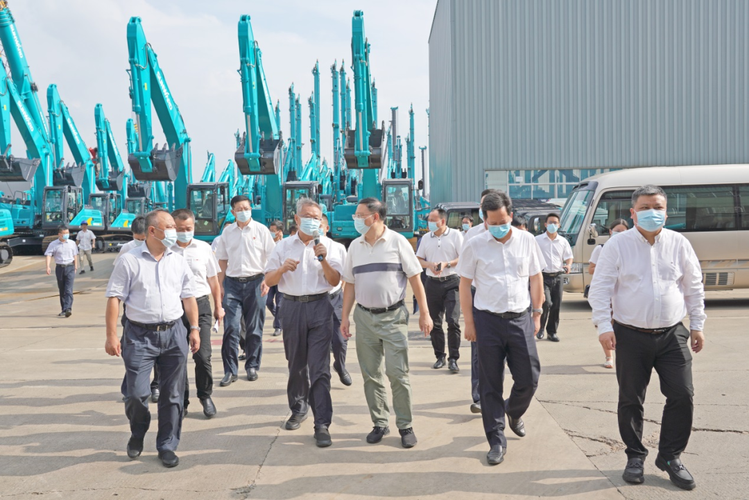 湖南省委常委、省委秘书长张剑飞一行调研必发智能