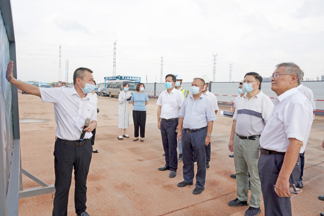 湖南省委常委、省委秘书长张剑飞一行调研必发智能