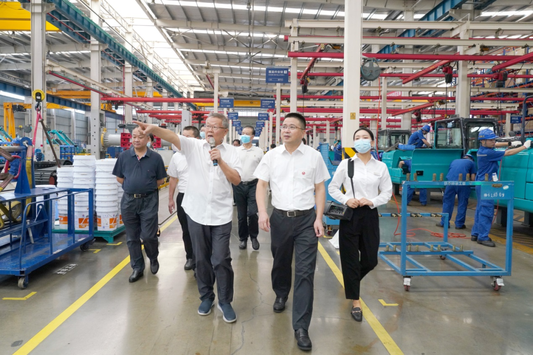 长沙市委常委、市纪委书记胡卫兵考察调研必发智能