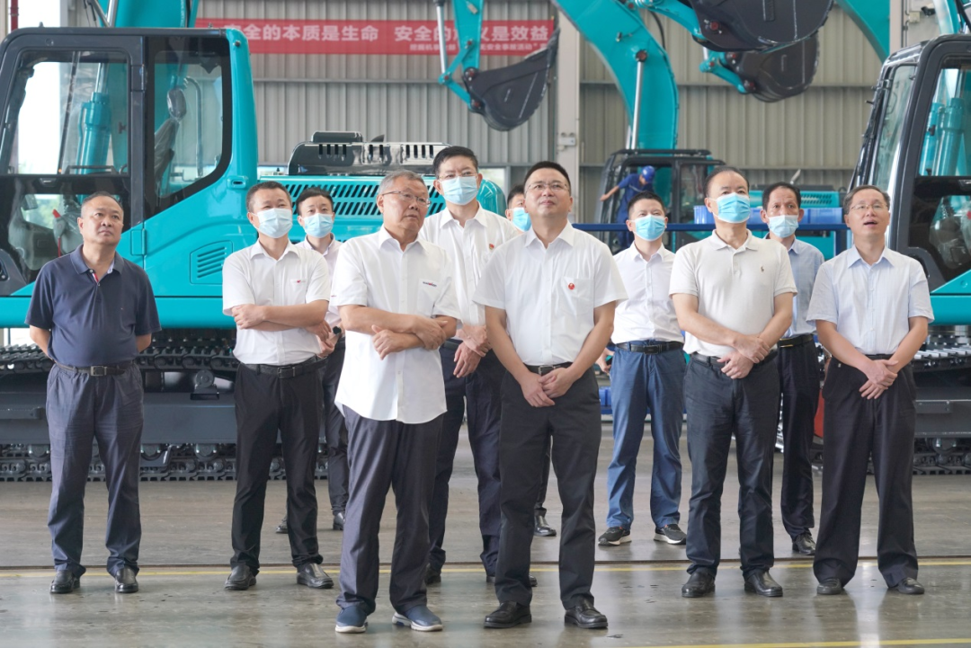 长沙市委常委、市纪委书记胡卫兵考察调研必发智能