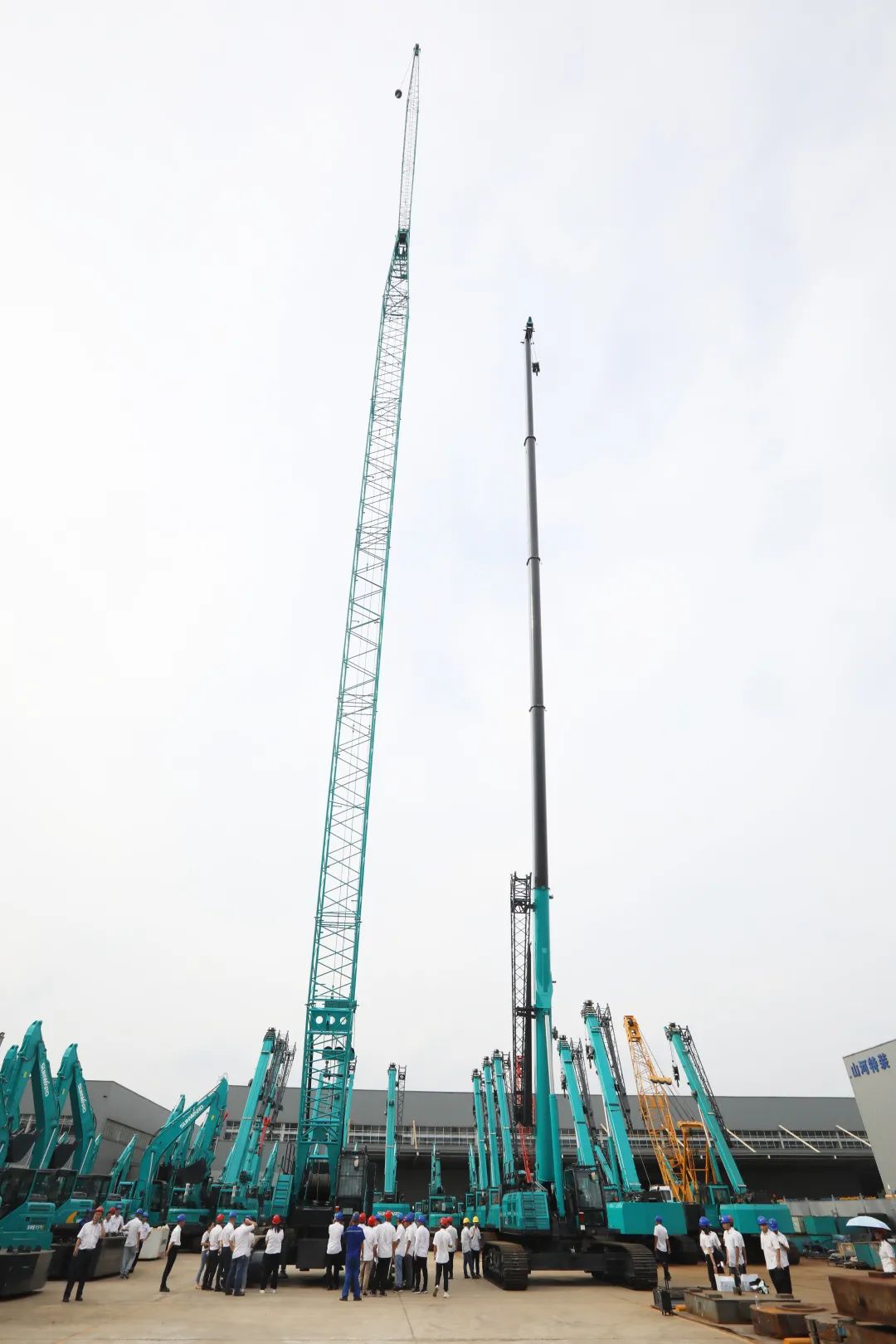 “重”磅出击！必发智能起重机械组团“登场”