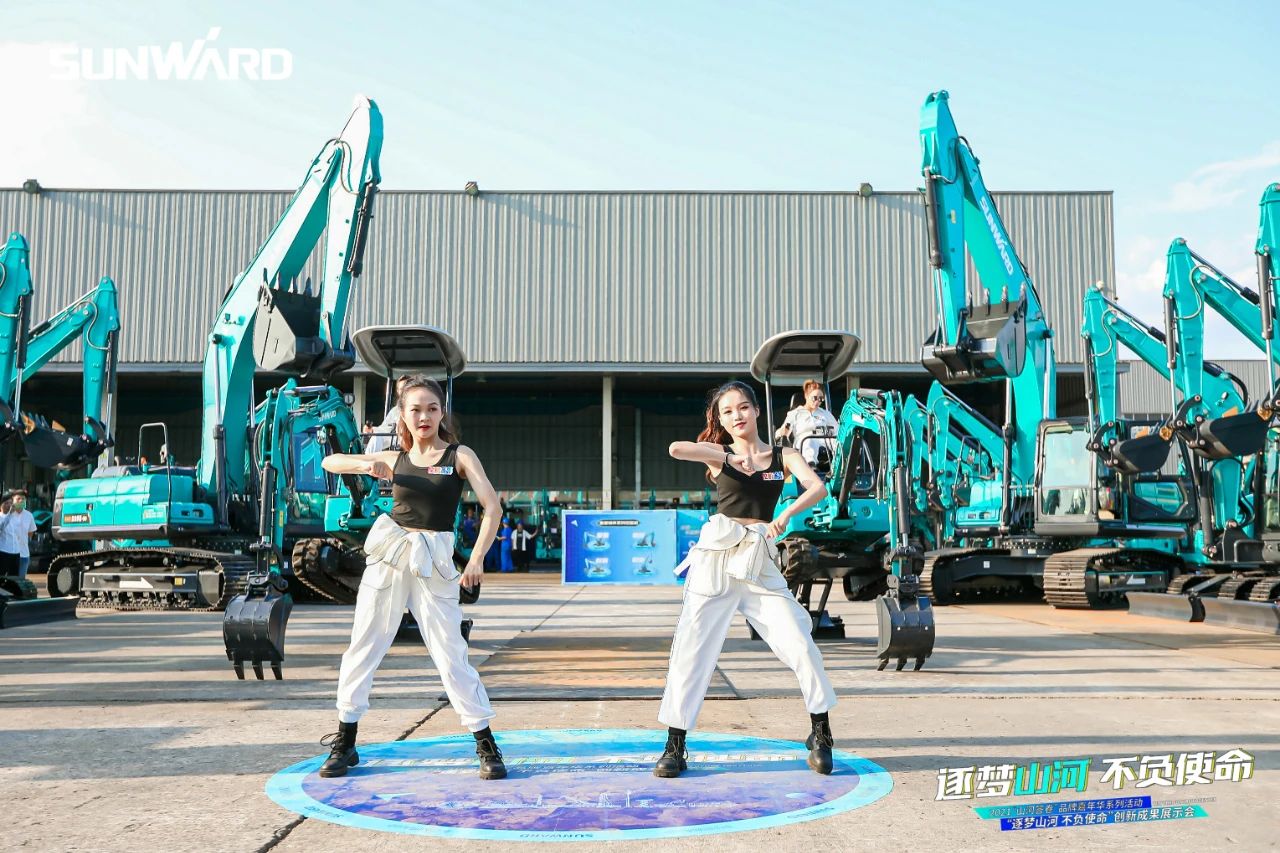 逛展超热闹！必发智能效果展示会高能名时势来袭