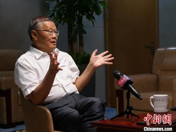 媒体聚焦 | 中新社专访——必发智能首创人何清华：向着太阳奔驰的筑梦人