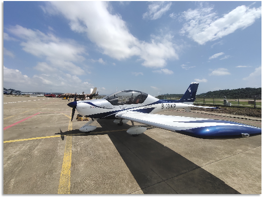 4小时，，，720公里，，，必发阿若拉飞到珠海在第13届中国航展等你