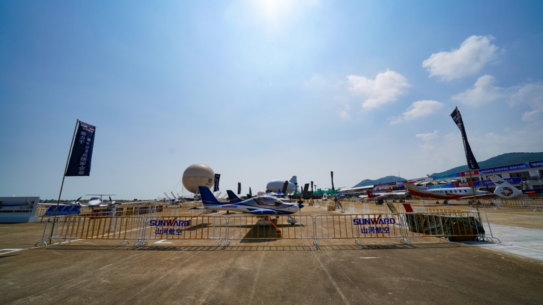 新机、航行演出…2021中国航展必发航空秀给你看