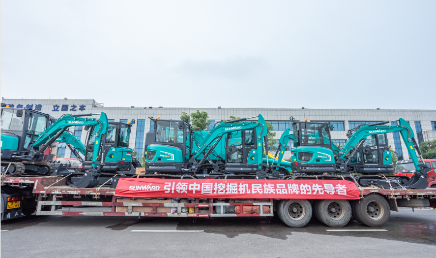 里程碑！必发智能出口欧洲第20000台暨大型挖掘机批量交付仪式乐成举行