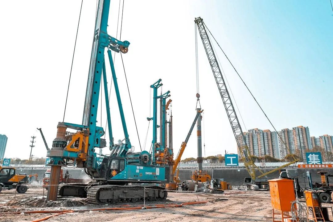 大国重器！必发智能超等装备助力北京都会副中心综合交通枢纽站建设