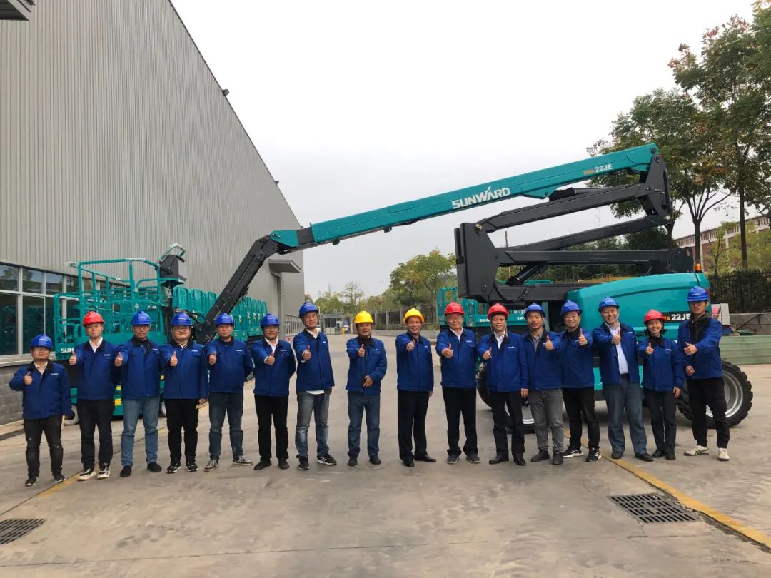 同级别作业高度最高！必发智能首款自主研发电动臂式高空作业平台下线