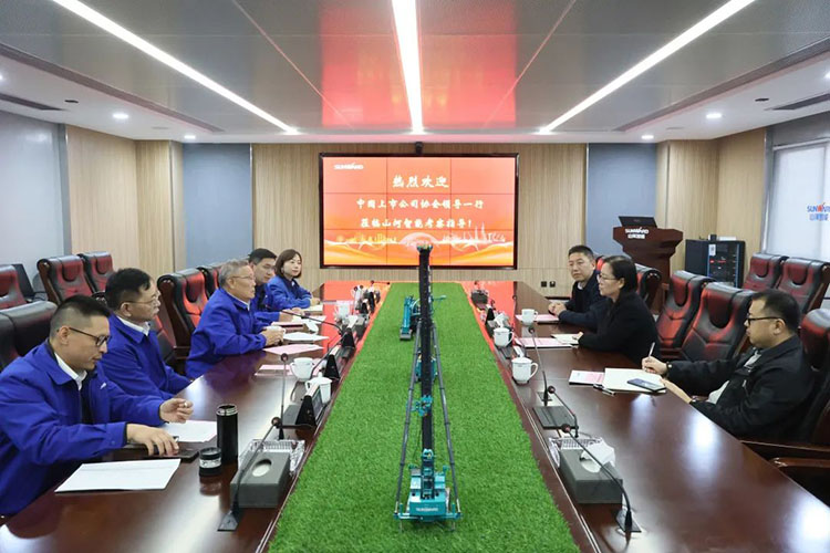 中国上市公司协会党委委员、副秘书长刘翠兰一行调研必发智能