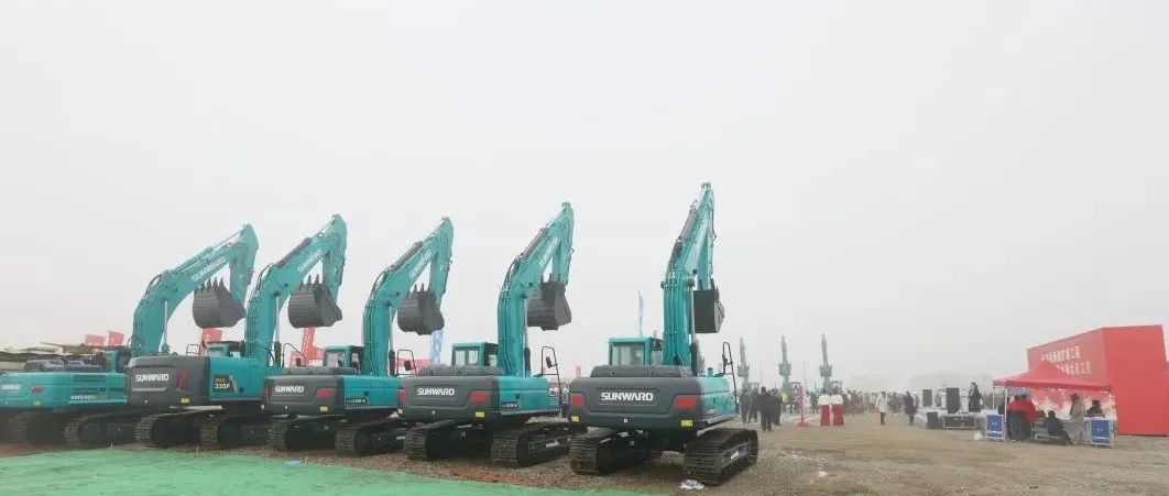 “必发绿”精彩亮相！必发智能装备周全助力长沙机场改扩建项目