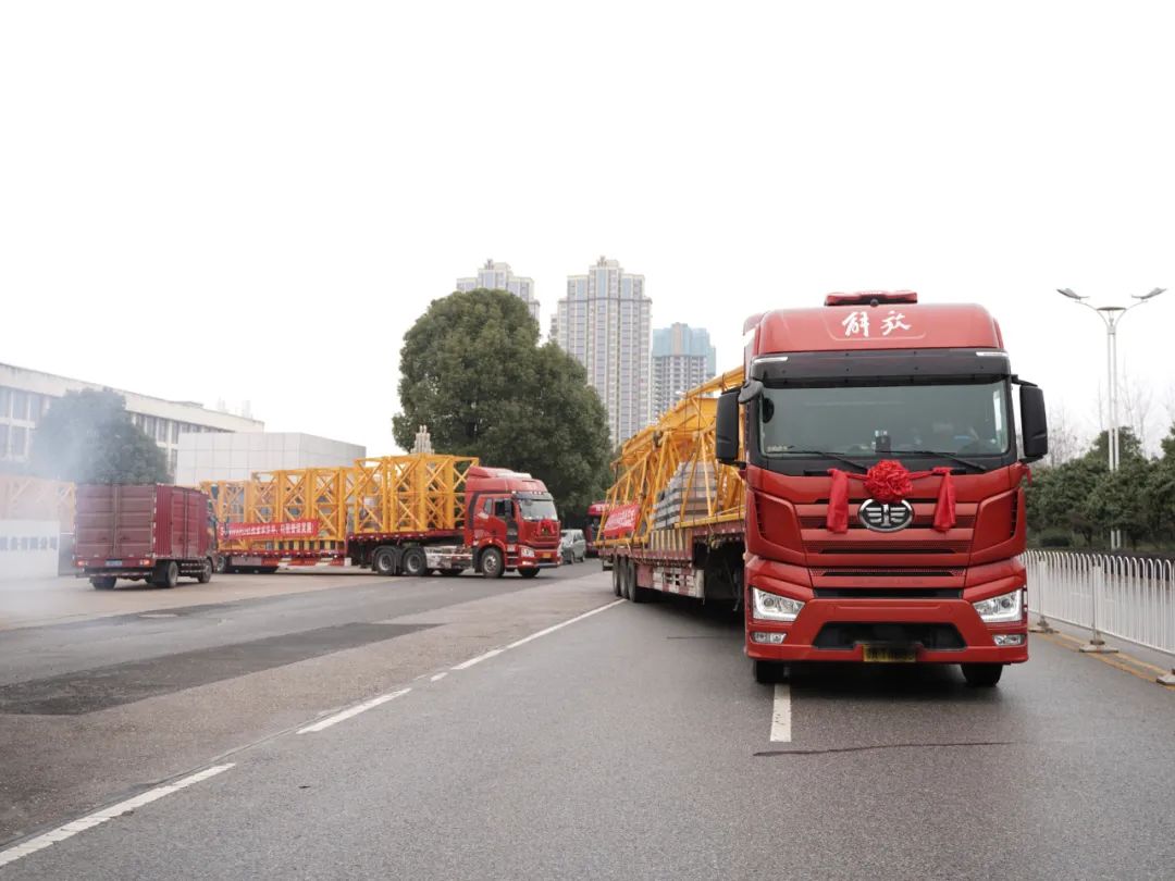 “虎”力全开！必发江麓开门红发货仪式盛大举行