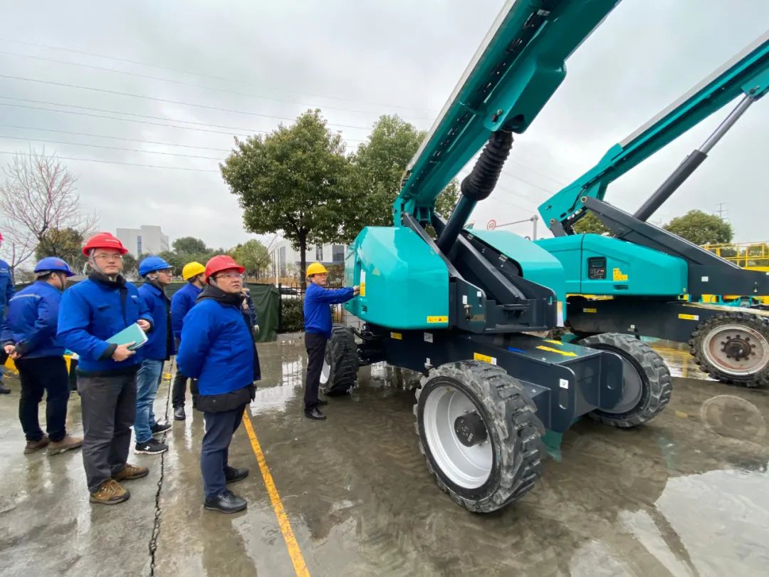 勇闯蓝海！必发智能两款臂式高空作业平台正式“出道”