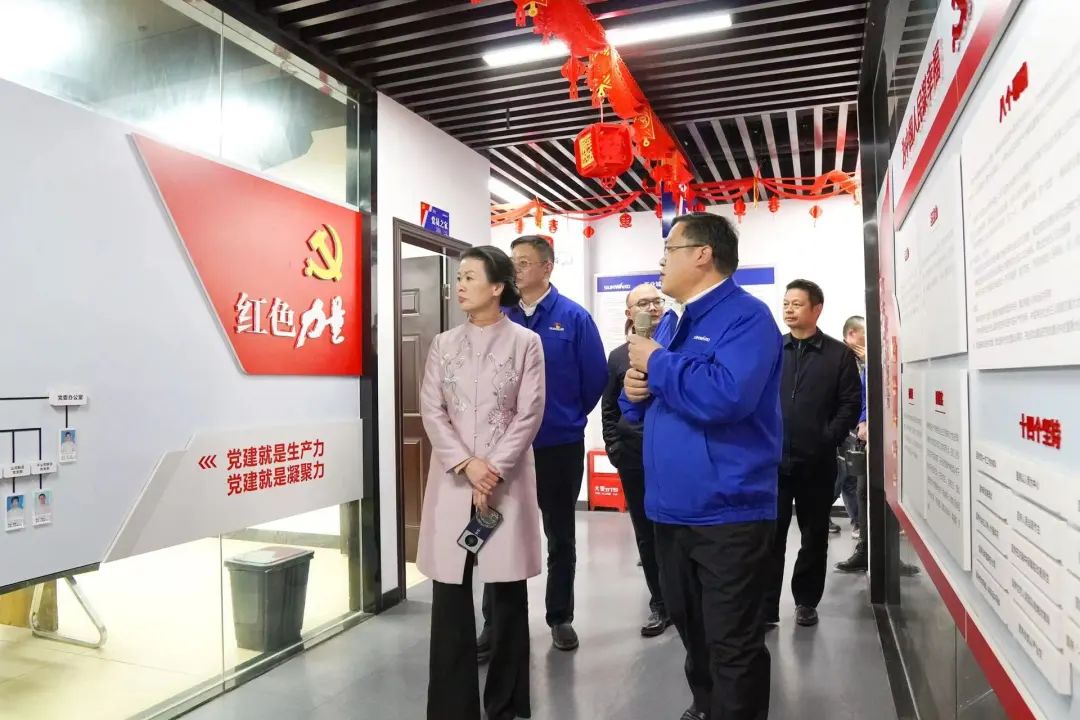 长沙市总工会、长沙经开区总工会一行调研必发智能